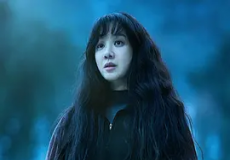 白色轿车里的女人 (2022) 惊悚 【韩国电影】